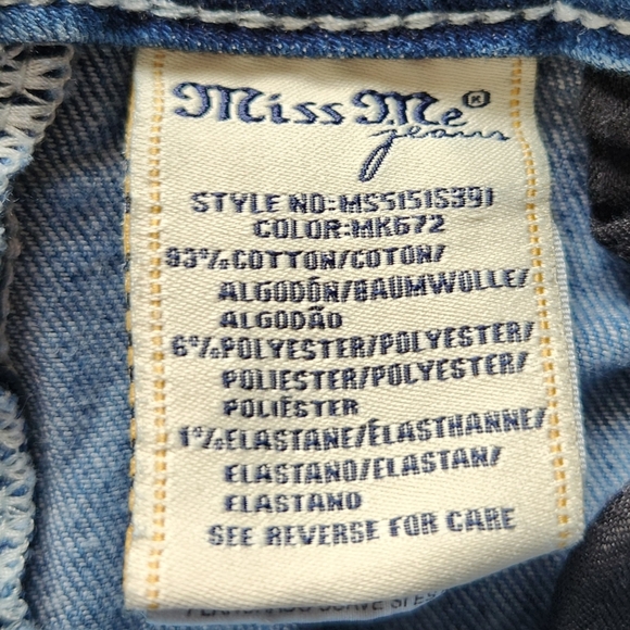 Miss Me "Mid-rise Skinny" Embroidered Floral Patch Blue Jean | Women's Size 27 - Picture 10 of 11